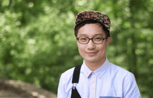 Chen Chen Headshot with Blurred Background